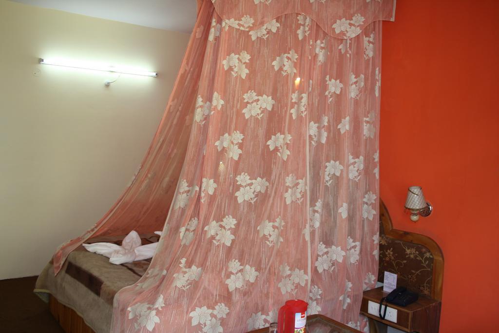 Hotel Ocean Blue Manali Exterior photo